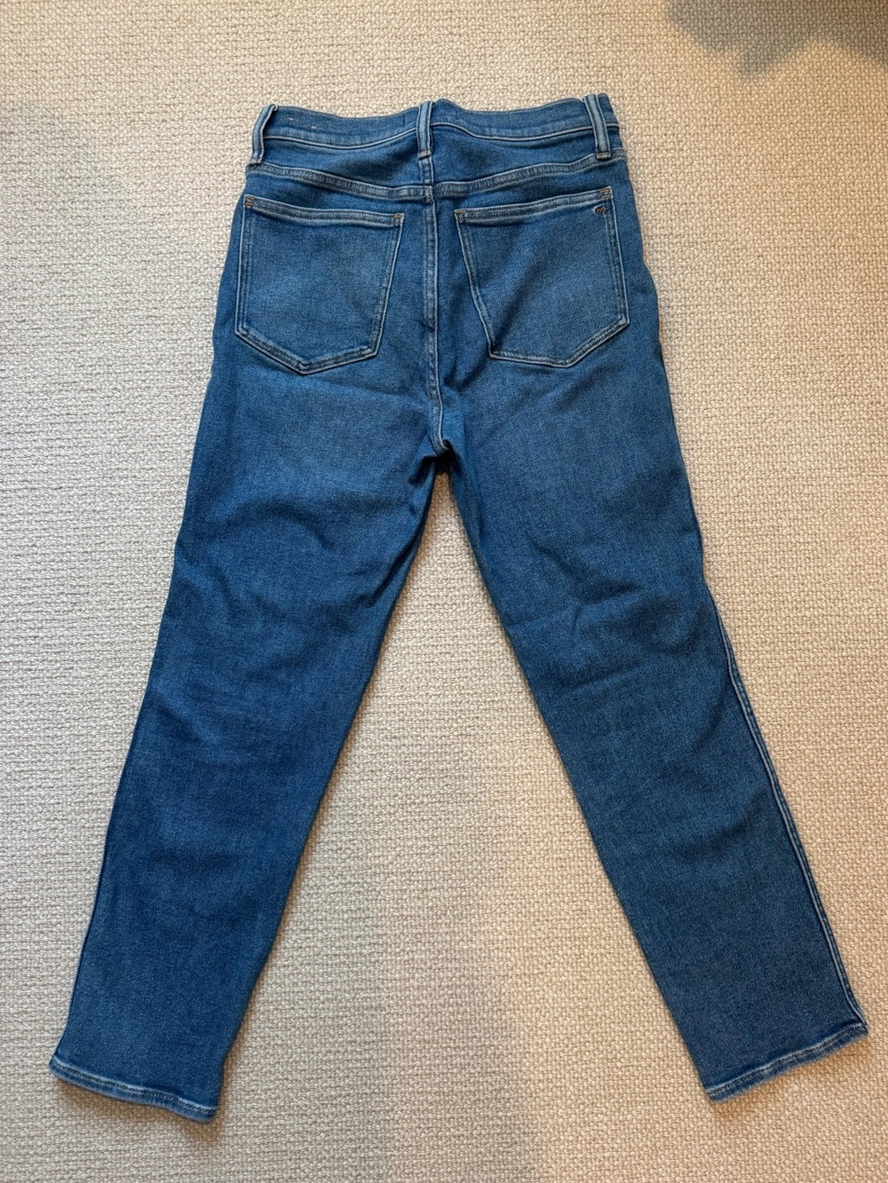 Madewell Stovepipe Jeans in dark and medium wash - Picture 4 of 6